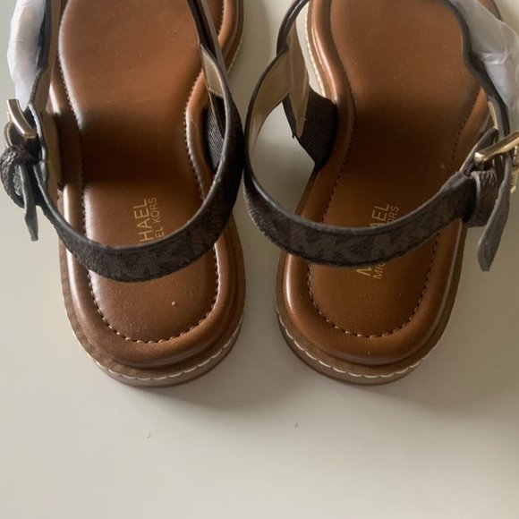 Michael Kors Carmen Thong Sandals Women's - Picture 6 of 7